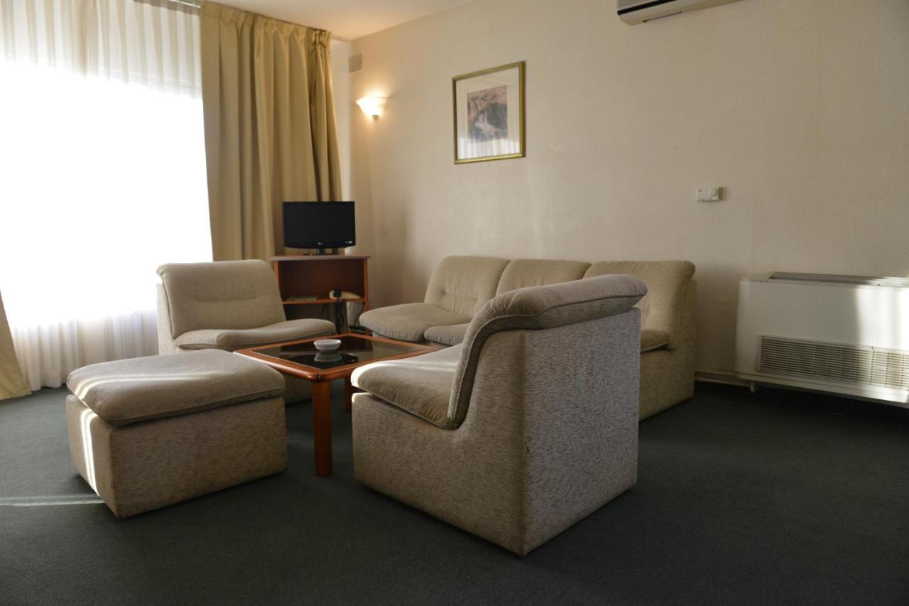 Hotel Bellevue สโกเปีย ภายนอก รูปภาพ