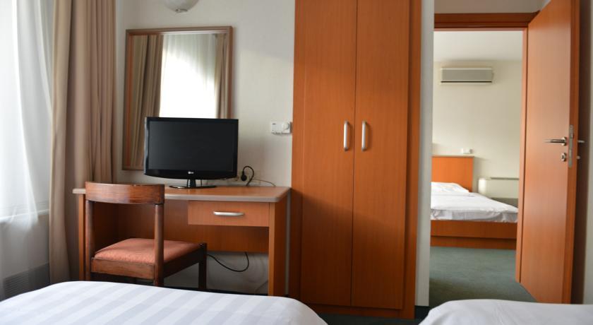 Hotel Bellevue สโกเปีย ภายนอก รูปภาพ