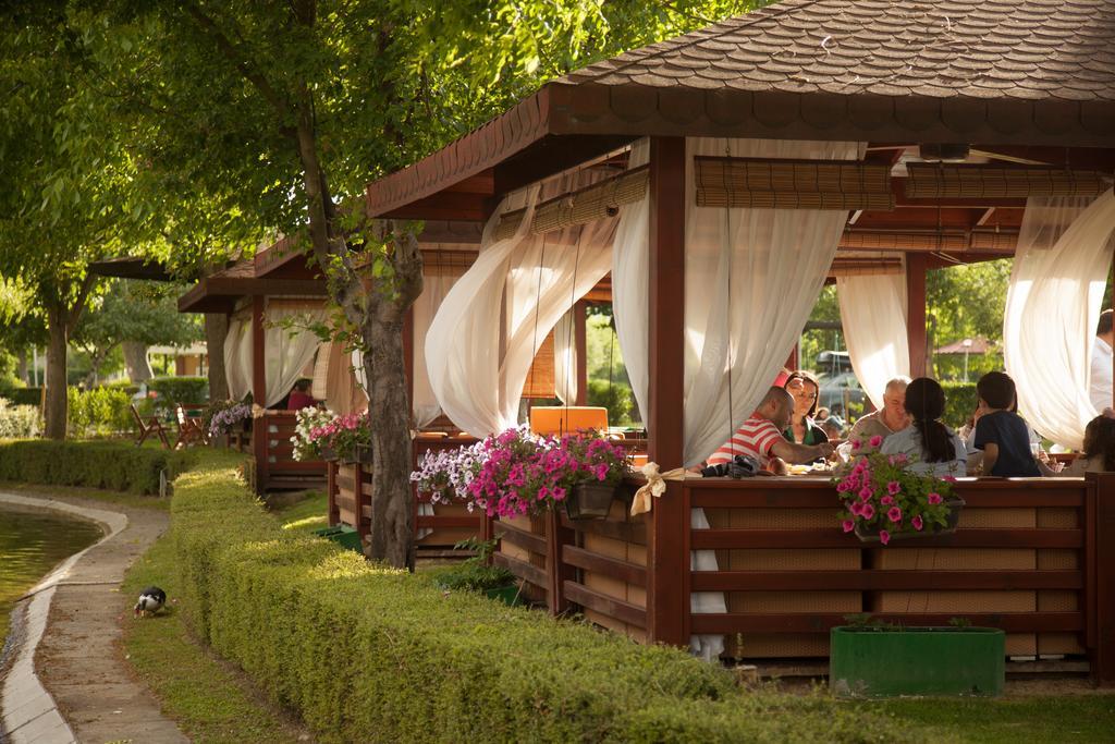 Hotel Bellevue สโกเปีย ภายนอก รูปภาพ